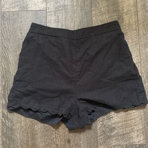 Classic Black Pull on Women's Scalloped hem shorts